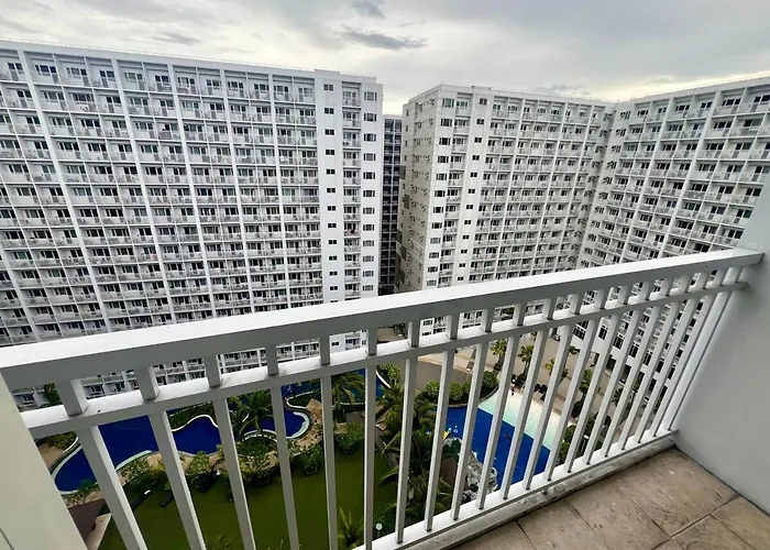 Shore Residences A 1br Near Sm Moa Manila